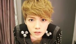 明星爆料黄俊捷视频合集,星光熠熠，瞬间回顾